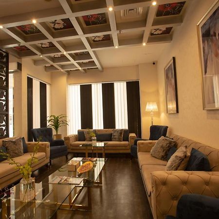 Loumage Hotel & Suites Manama Exteriör bild