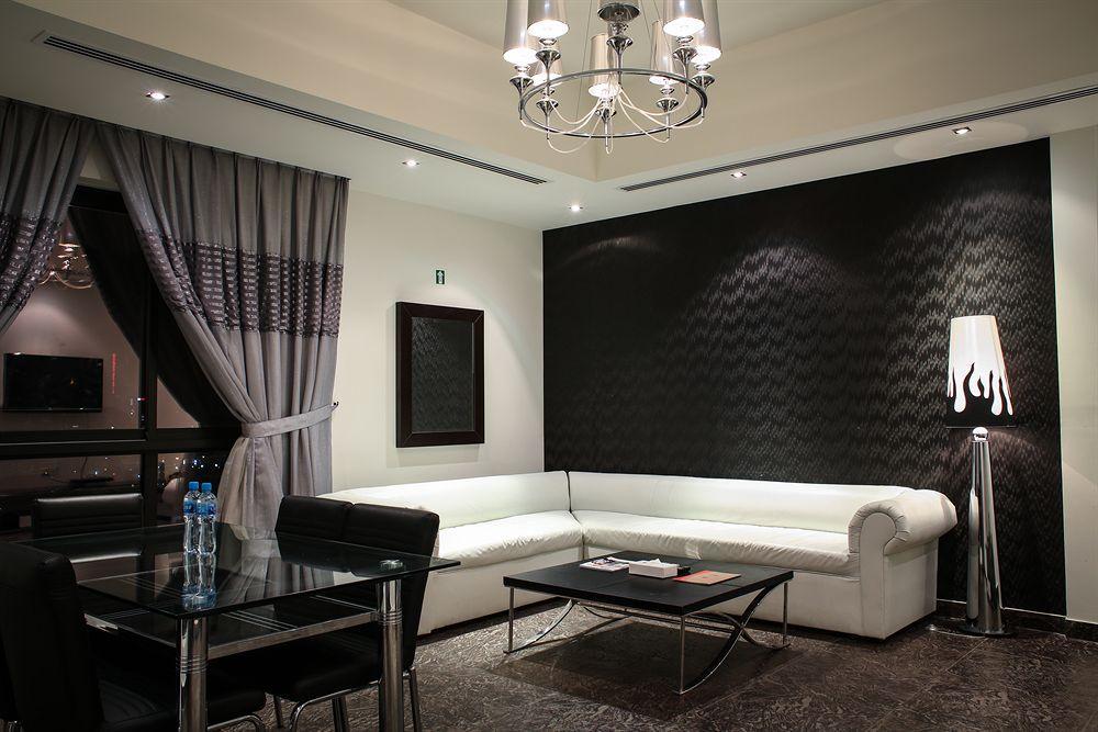 Loumage Hotel & Suites Manama Exteriör bild